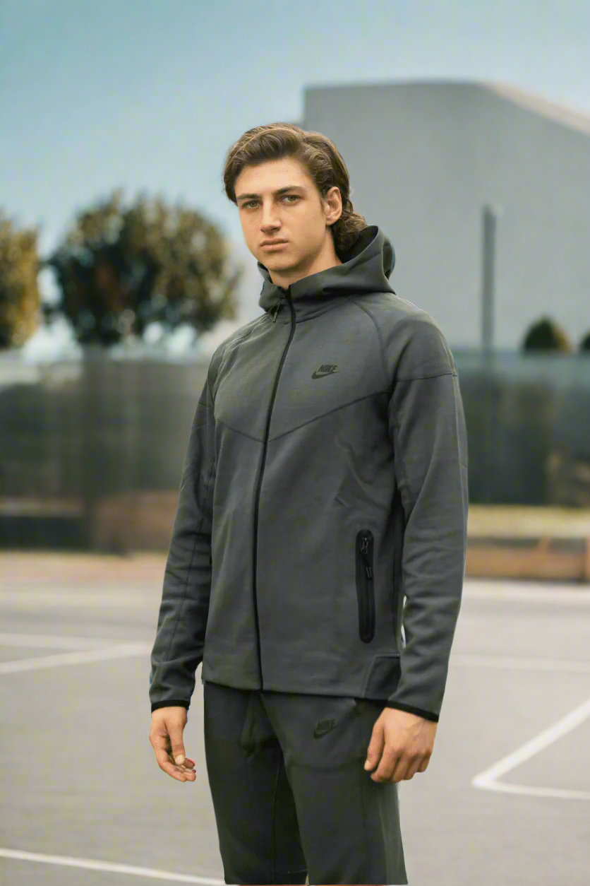 Nike Sportswear Tech Fleece - Graphite GrayTrendyWearTrendyWearNike Sportswear Tech Fleece - Graphite Gray